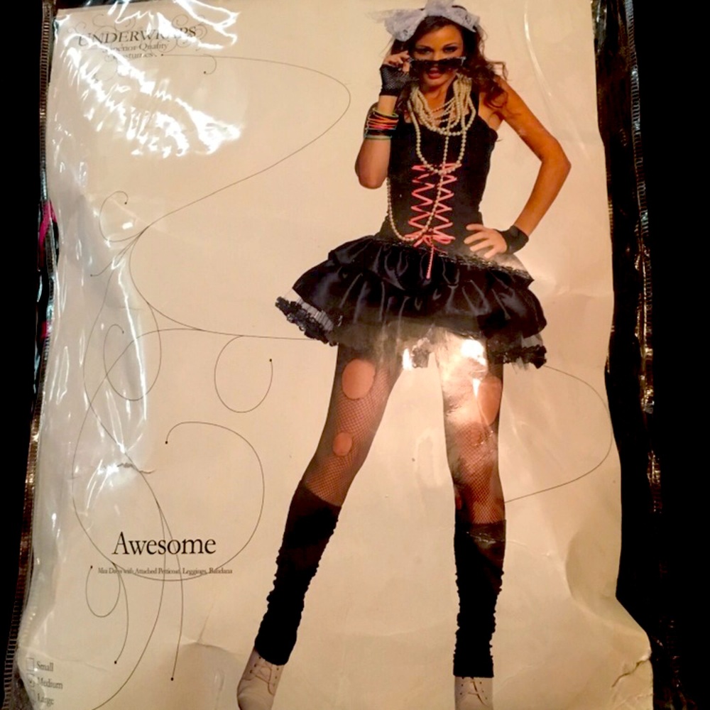Never worn still in bag costume size M